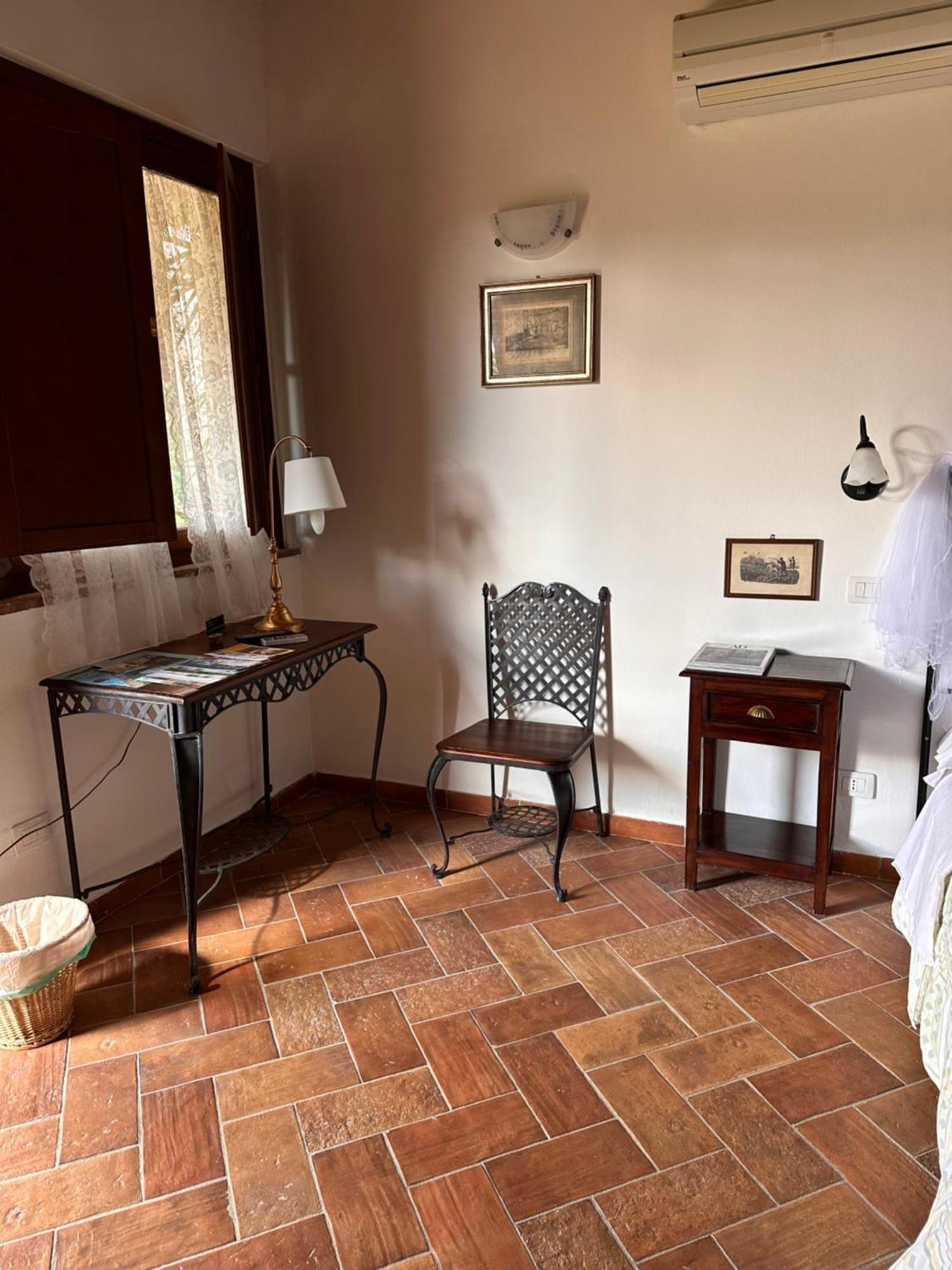 Agriturismo Il Puntoncino Марсилиана Экстерьер фото